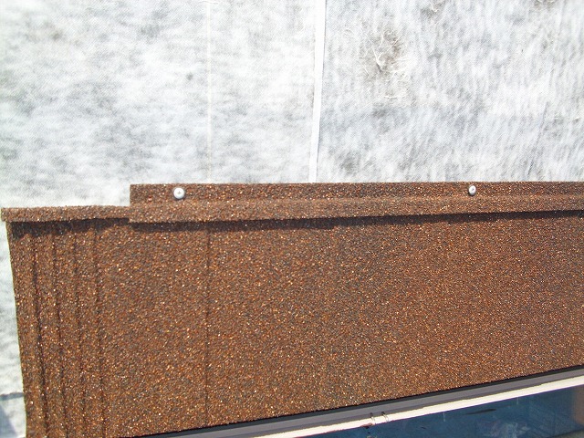 GL鋼板設置の様子